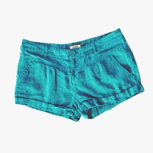 Love H81 Cuffed-Hem Shorts